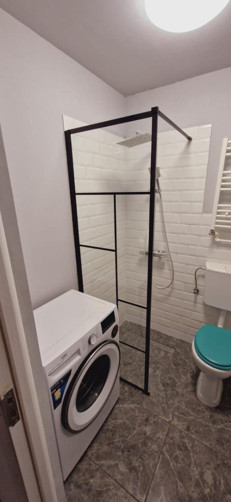 Imob Bibi House Universitate Букурещ Екстериор снимка